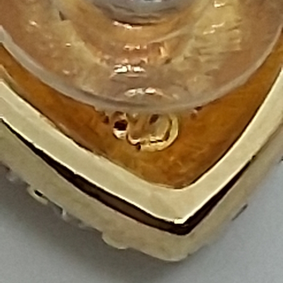 Authentic Swarovski Pave Crystal Heart Stud Earrings - Picture 6 of 6